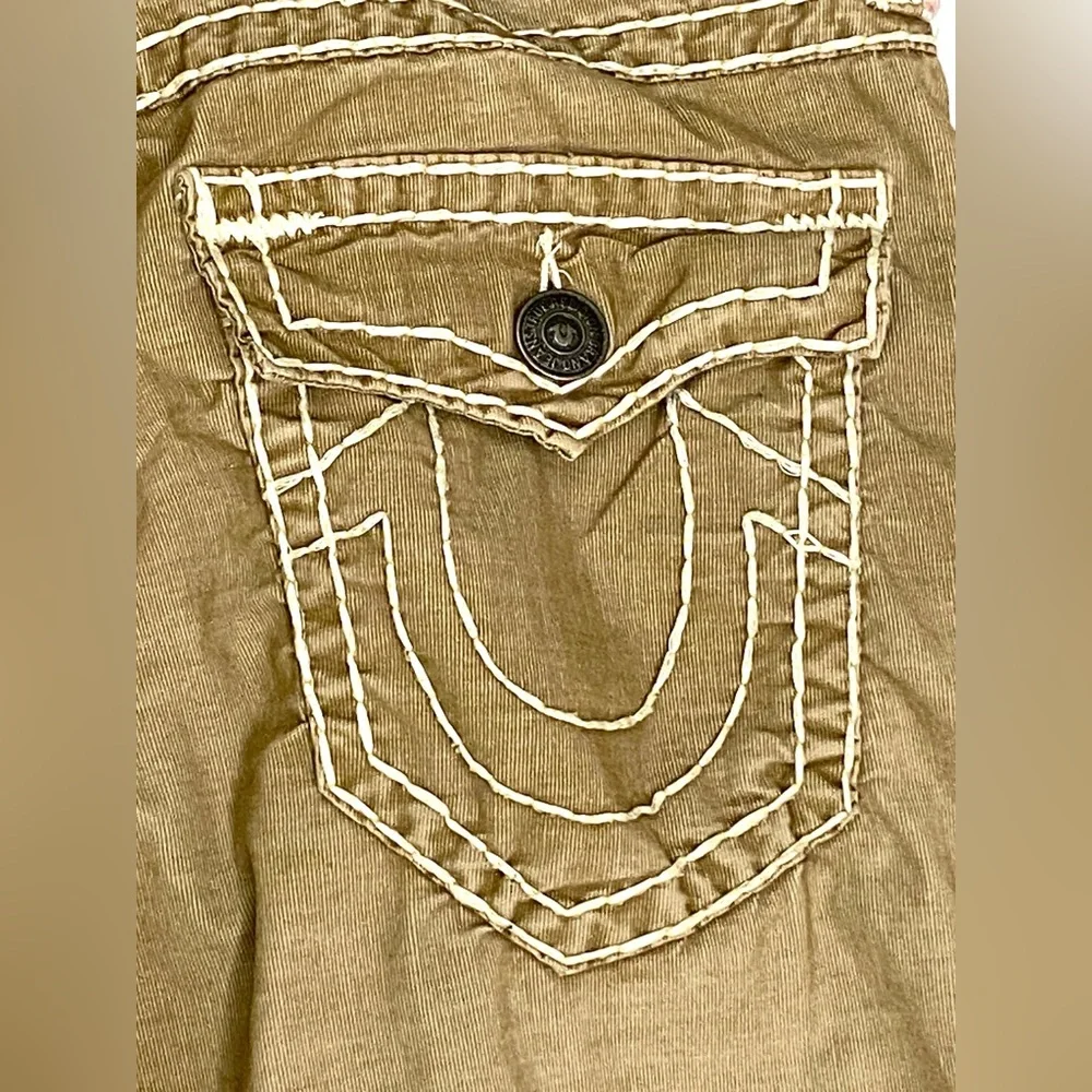 True Religion Men’s Tan Ricky Corduroy Super T-Stitch Relaxed Straight Leg Pant